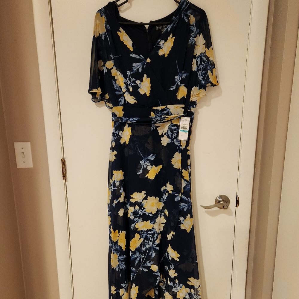 Jessica Howard Floral maxi wrap dress, Size 16, Navy with yellow flowers
